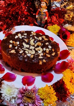 एगलेस स्पेशल केक (Eggless Special Cake Recipe In Marathi) रेसिपी चे मुख्य फोटो 