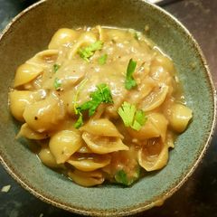 French onion soup pasta A picture of French onion soup pasta.