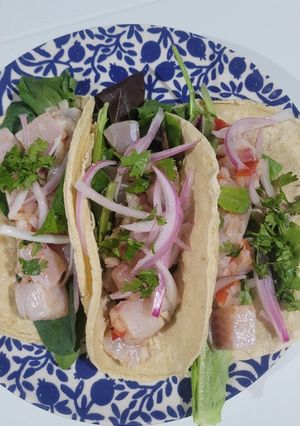 Una foto de Tacos acevichados