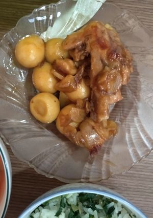 Hình của món Gà kho trứng cút - bé ăn dặm.