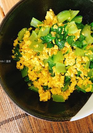 薑黃炒豆腐｜10分鐘素食 的食譜成品照片