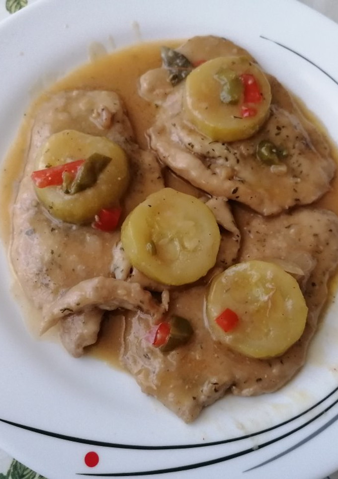 Una foto de Pechugas de pollo en salsa