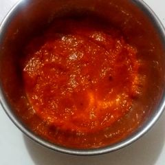 Red chilli chutney A picture of Red chilli chutney.