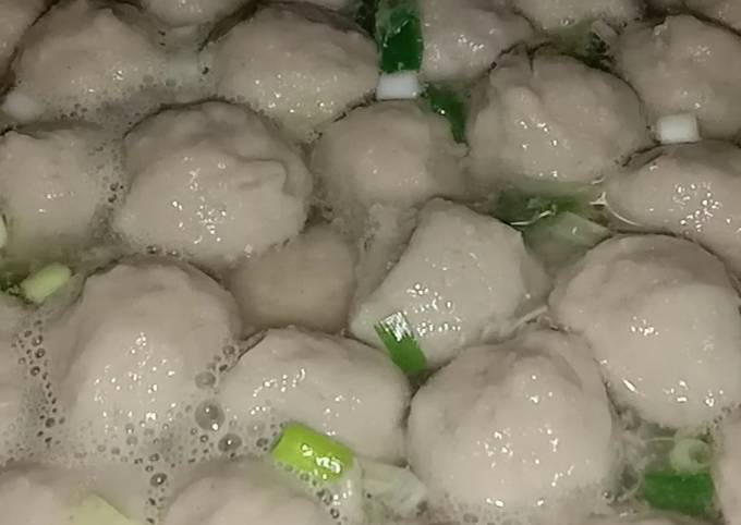 Resep Kuah Bakso Simple Oleh Tuty Suyanto Cookpad