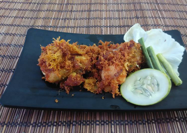 Ayam serundeng (tanpa bawang)