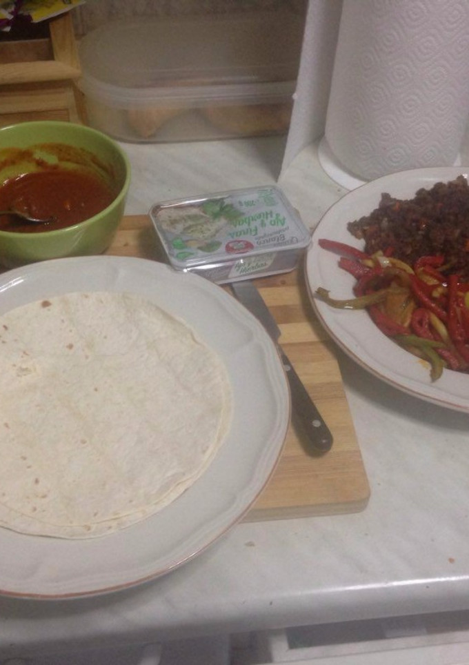 Una foto de Fajitas vegetarianas de avena y verduritas con Garam Masala