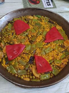 Una foto de Paella vegana