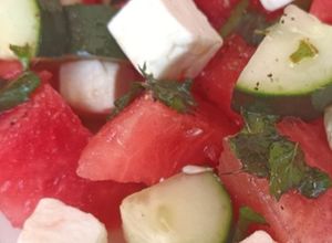 Foto di Insalata estiva anguria,feta,cetrioli e...😋