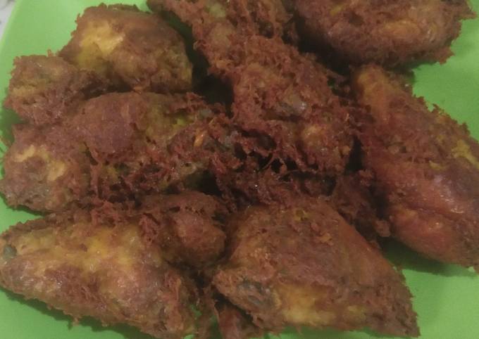 Ayam goreng lengkuas ala padang