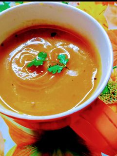गाजर टमाटर सूप(Gajar tamatar ka soup recipe in Hindi) रेसिपी मुख्य फोटो