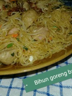 Foto resep Bihun Goreng Bakso Sosis