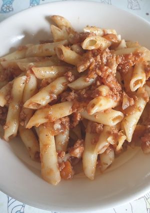 Una foto de Macarrones boloñesa de soja texturizada