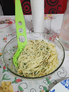 Una foto de Fideos al pesto