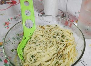 Una foto de Fideos al pesto