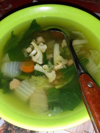 Cara Mudah Membikin Resep Sop sayur pentol yang Menggugah Selera Anti Ribet, Mantap Sekali