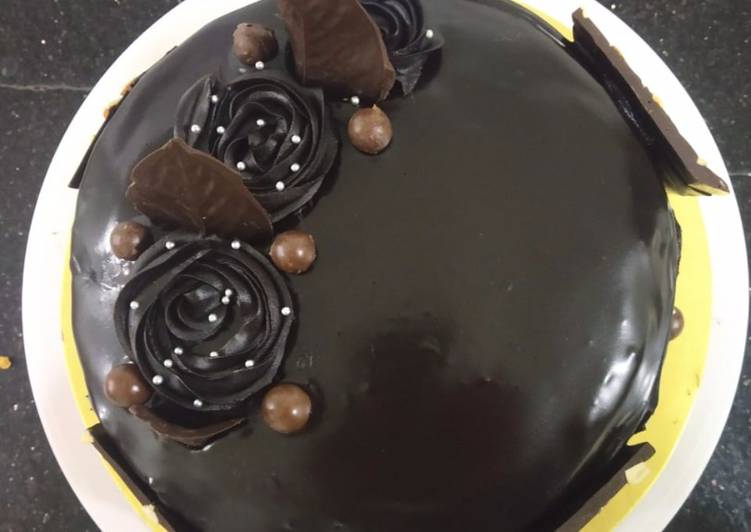 Steps to Prepare Quick Chocolate Ganache cake