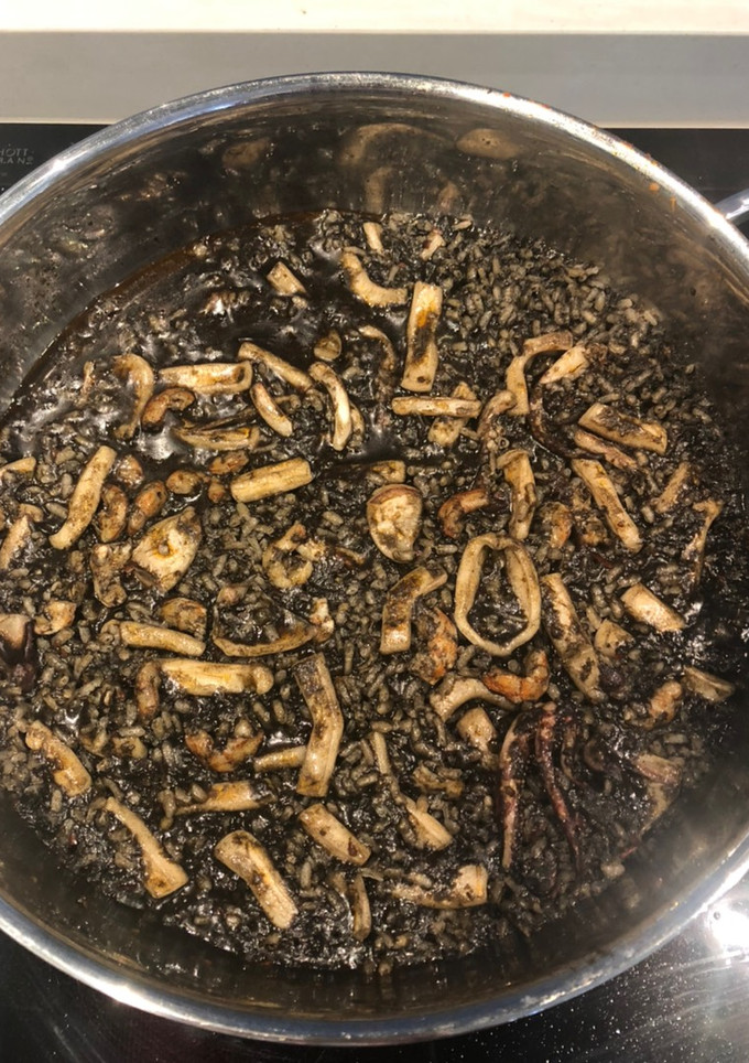 Una foto de Arroz negro