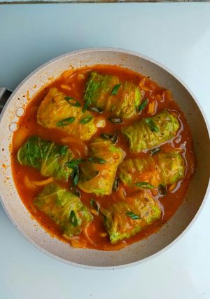 Foto resep Sawi Gulung Isi Ayam Saus Spaghetti