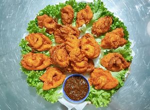 Hình của món Ăn vặt cực thích 1: Bánh mì chiên tôm.