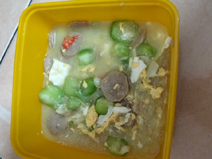 Langkah Mudah untuk Membuat Sayur oyong bakso soun, Menggugah Selera