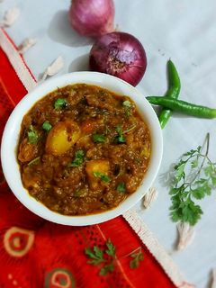 मसाला बैंगन की सब्जी(masala baingan ki recipe in hindi) रेसिपी मुख्य फोटो