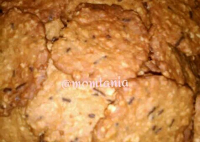 Crunchy oatmeal cookies