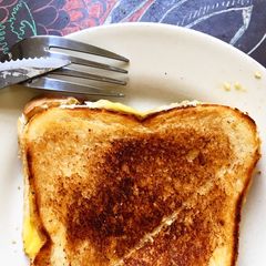 A picture of Spicy Grilled Cheese 🧀 (Vegan).