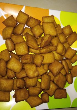 A picture of Chin chin.