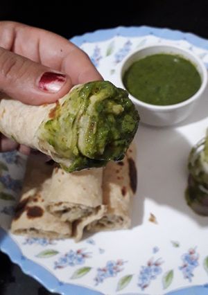 A picture of Rumali roti.