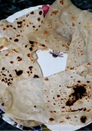 சிலோன் பரோட்டா(ceylon parotta recipe in tamil) செய்முறை முக்கிய புகைப்படம்
