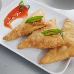 Sambosas রেসিপির প্রধান ছবি