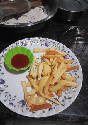 फ्रेंच फ्राइज़ (French Fries recipe in hindi) रेसिपी मुख्य फोटो