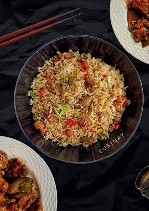 এগ চিকেন ফ্রাইড রাইস (Egg chicken fried rice recipe in Bengali) রেসিপির প্রধান ছবি