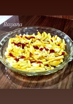 عکسی از دستور سیب زمینی پنیری🍟