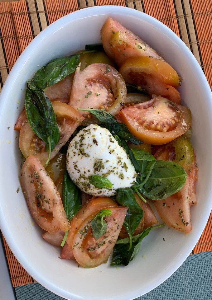 Una foto de Ensalada caprese