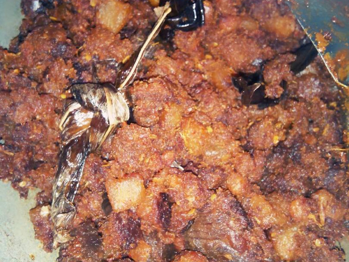 Resep 4. Rendang daging dengan ubi pedas mantap yang Lezat