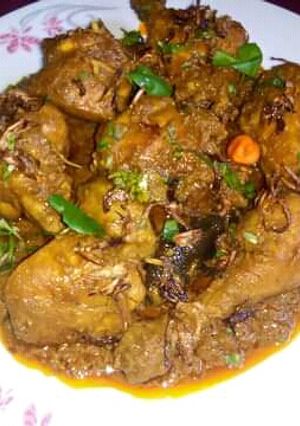 চিকেন রোস্ট রেসিপির প্রধান ছবি