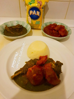 Tuwo masara miyar kuka da stew din cowleg ainihin hoton girkin