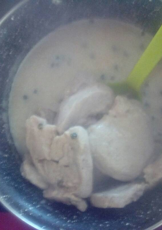 Una foto de Solomillo en salsa de pimienta verde