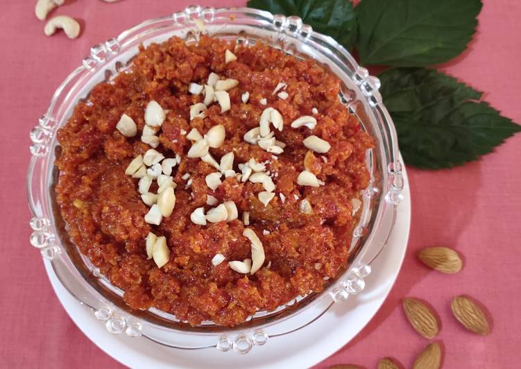 Recipe of Delicious Gajar ka halwa (without khoya)
