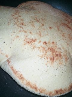 صورة لوصفة خبز المقلاه المنفوخ