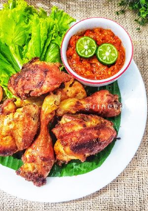 Foto resep Ayam goreng bumbu kuning khas sunda