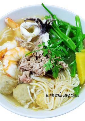 Hình của món Bún Thái.