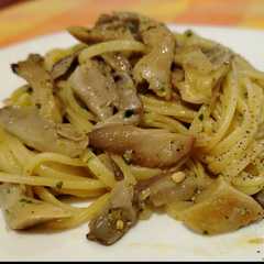 Linguine con Funghi Pleurotus-レシピのメイン写真