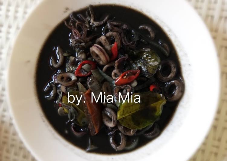 Cumi masak hitam