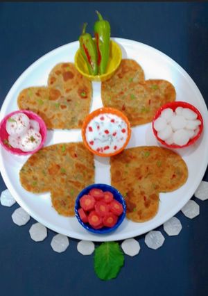 અમૃતસરી આલુ & મુલી પરાઠા (દિલ સે) રેસીપી મુખ્ય ફોટો