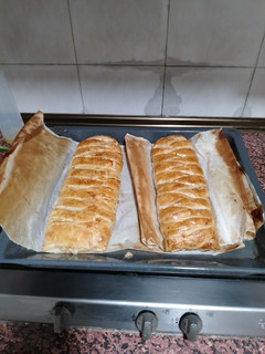 Una foto de Hojaldre de pollo y champiñones