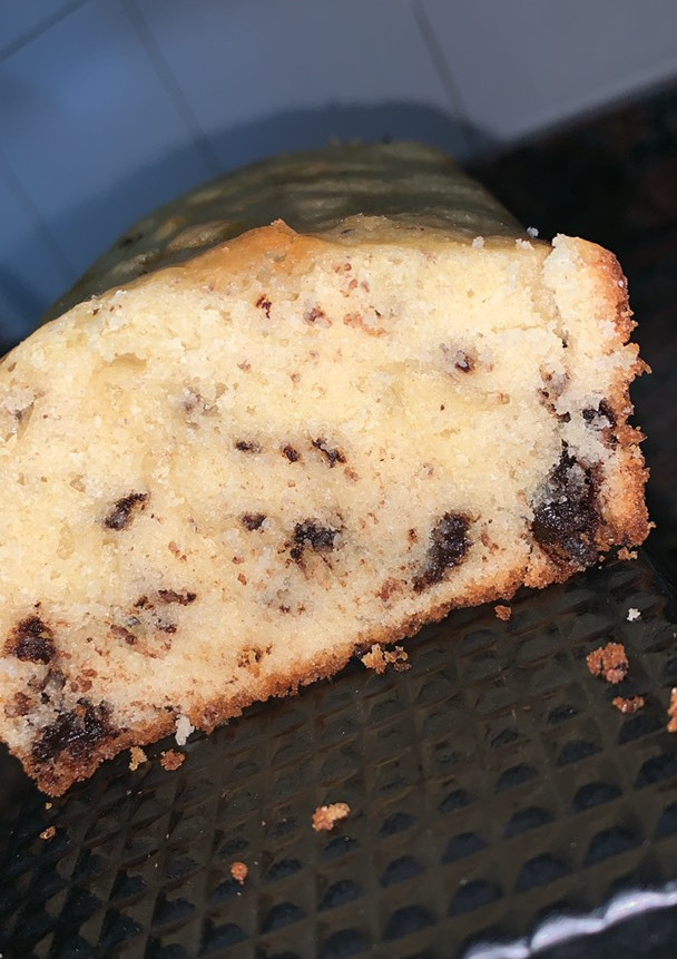 Una foto de Budín de vainilla y chips de chocolate (húmedo)