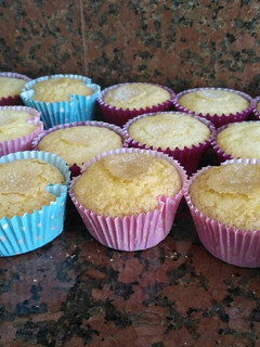 Una foto de Muffins esponjosos con aceite