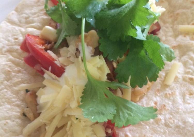 Steps to Make Homemade Lunchtime fajitas